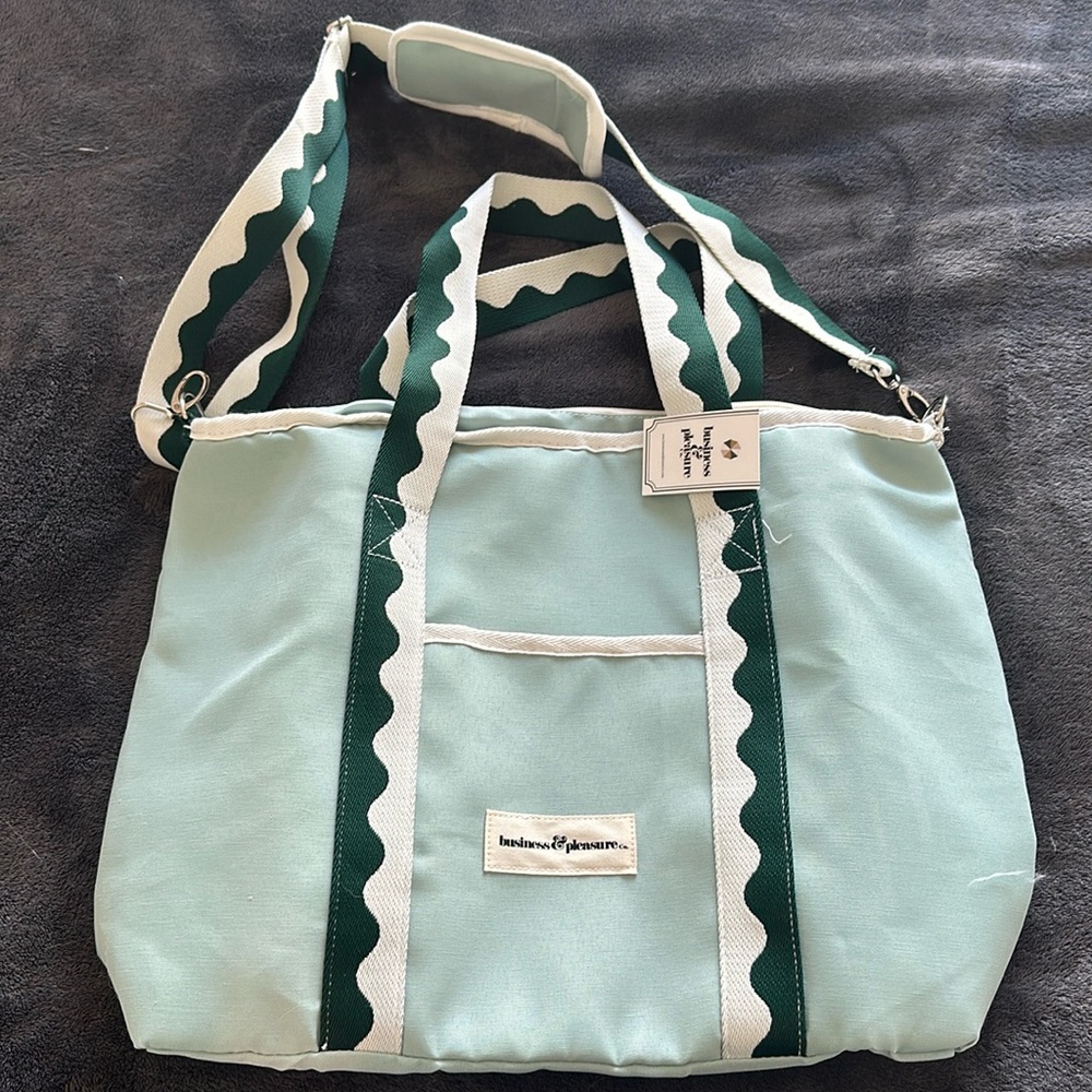 business & pleasure cooler tote
